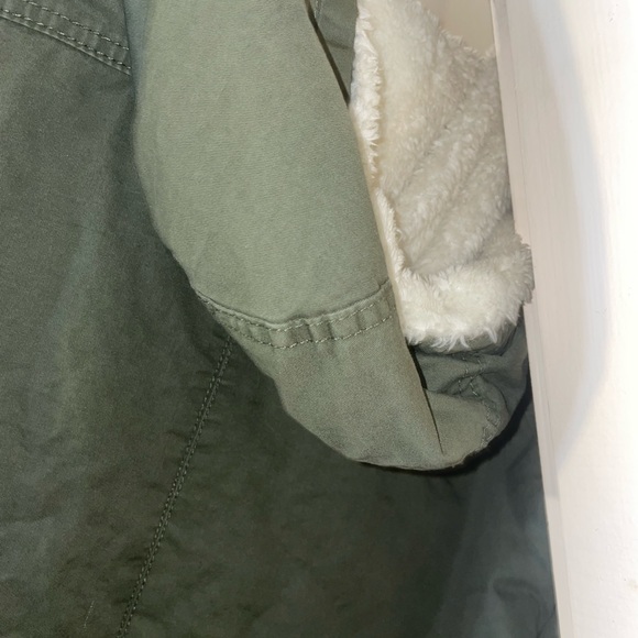 Army green jacket with hood - Picture 4 of 4